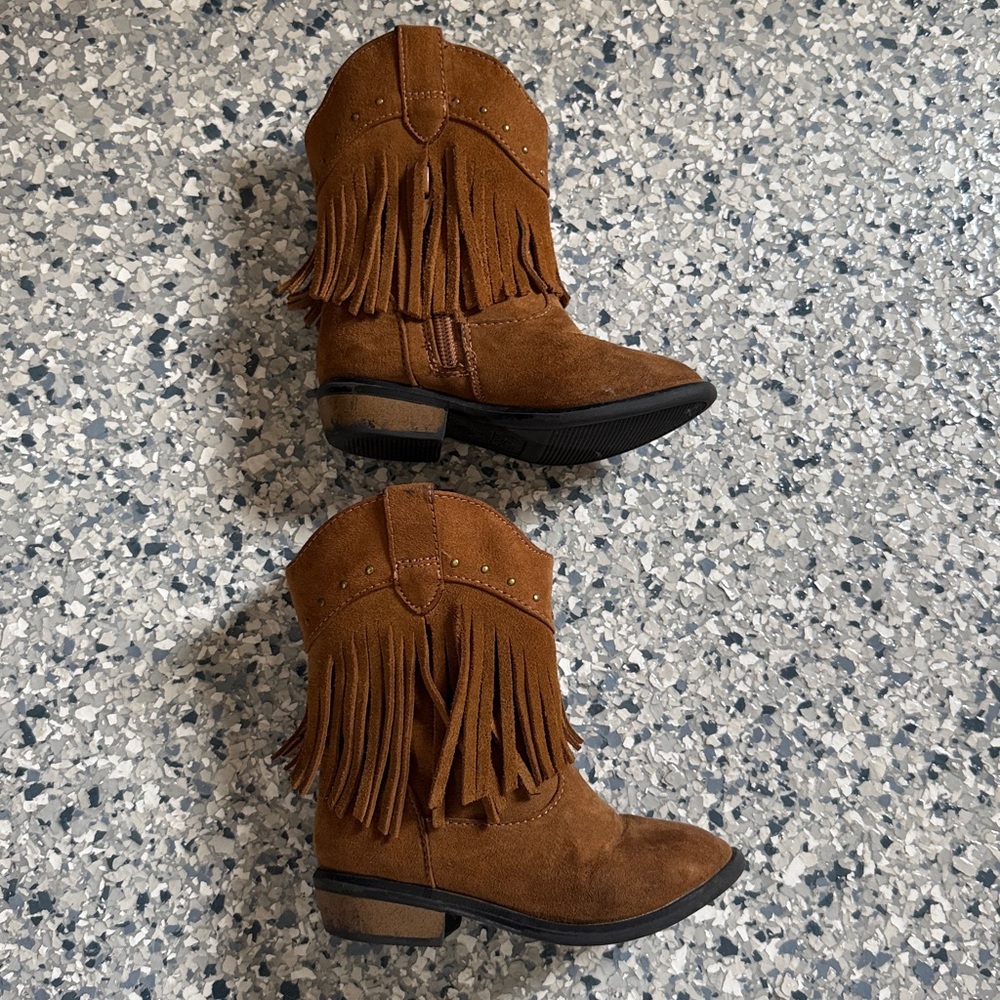 Fringe Toddler Boots Size 8